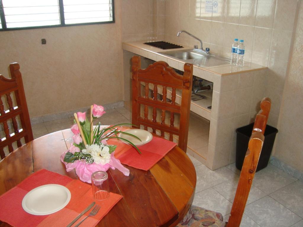 Suites Angelopolis อากาปุลโก ภายนอก รูปภาพ