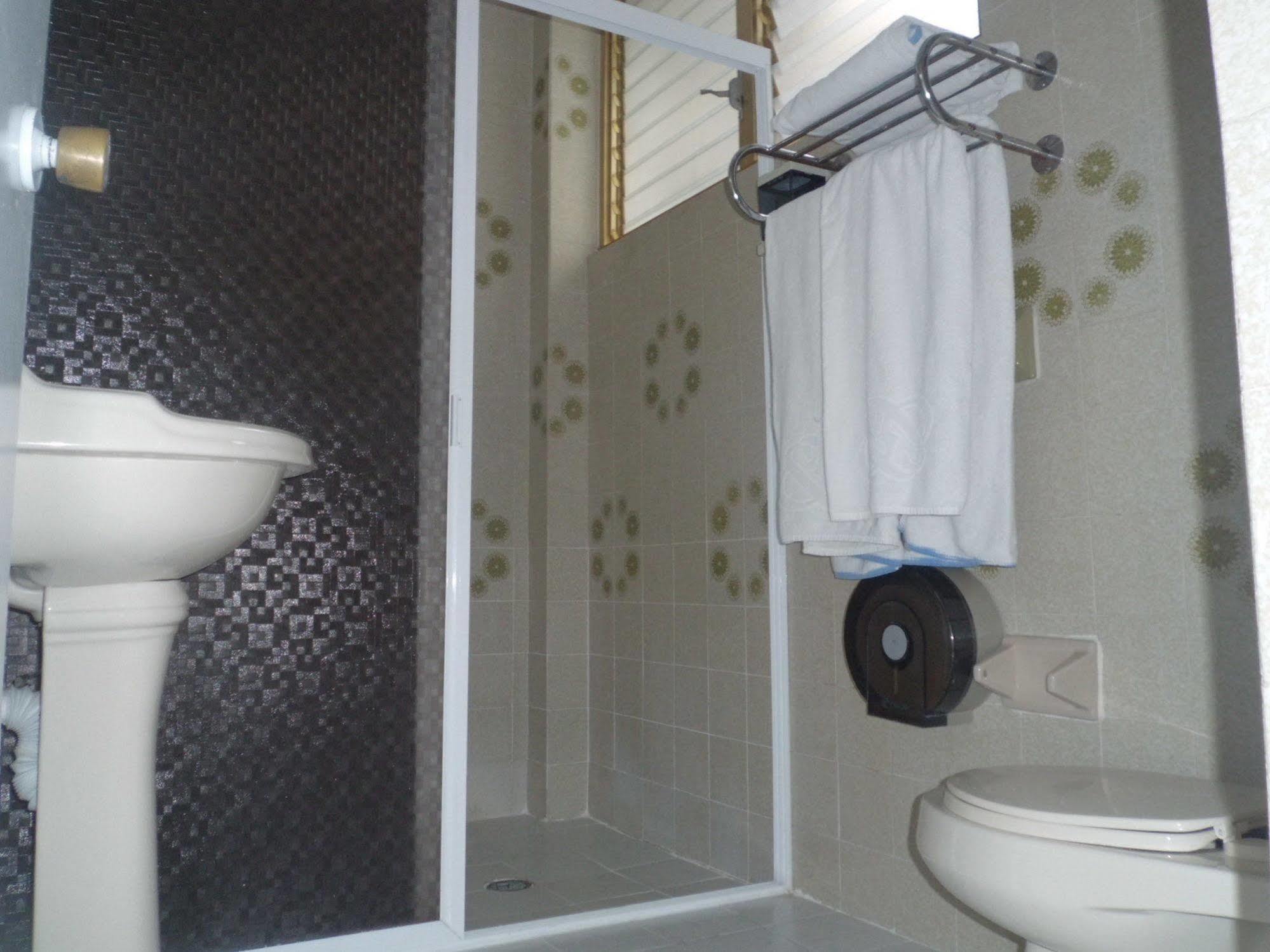 Suites Angelopolis อากาปุลโก ภายนอก รูปภาพ
